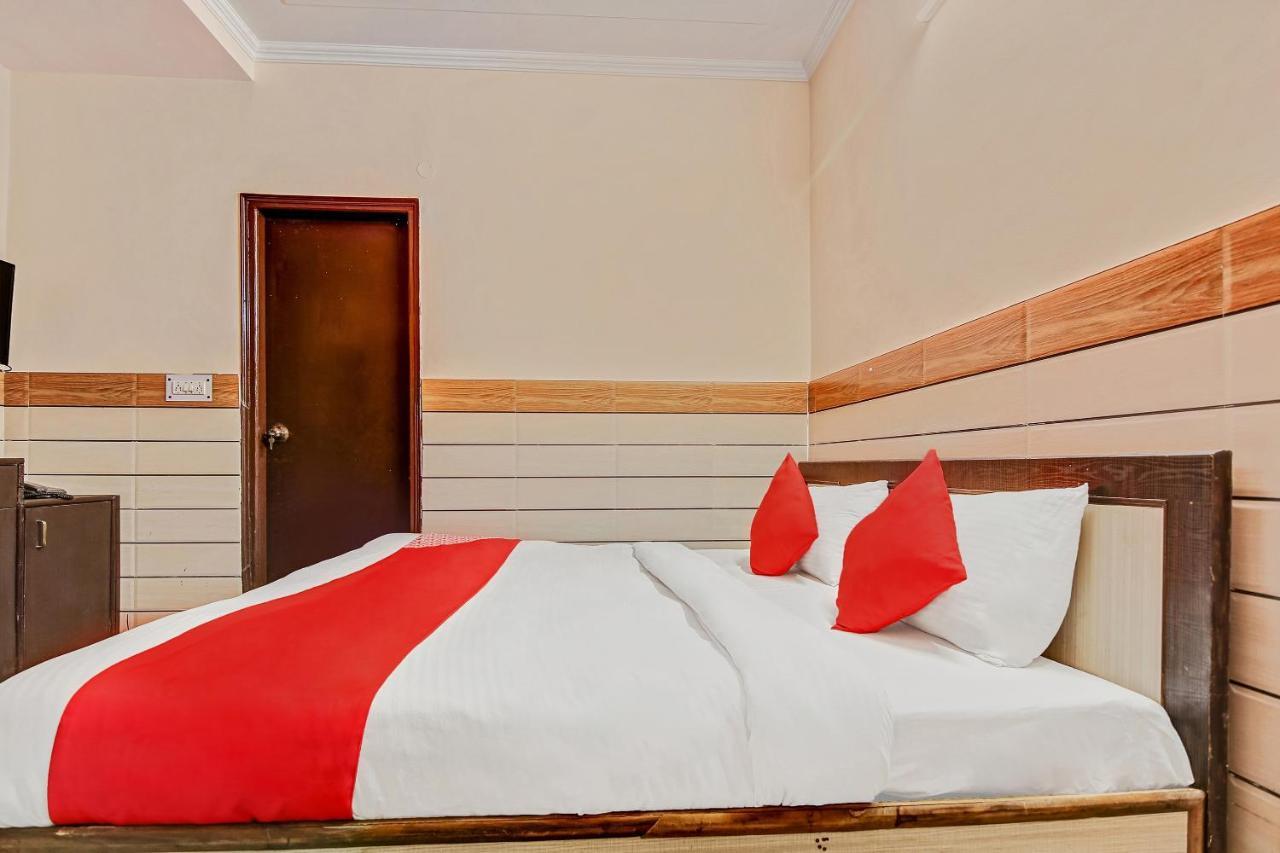 Oyo Park View Guest House Near Edm Mall Neu-Delhi Exterior foto